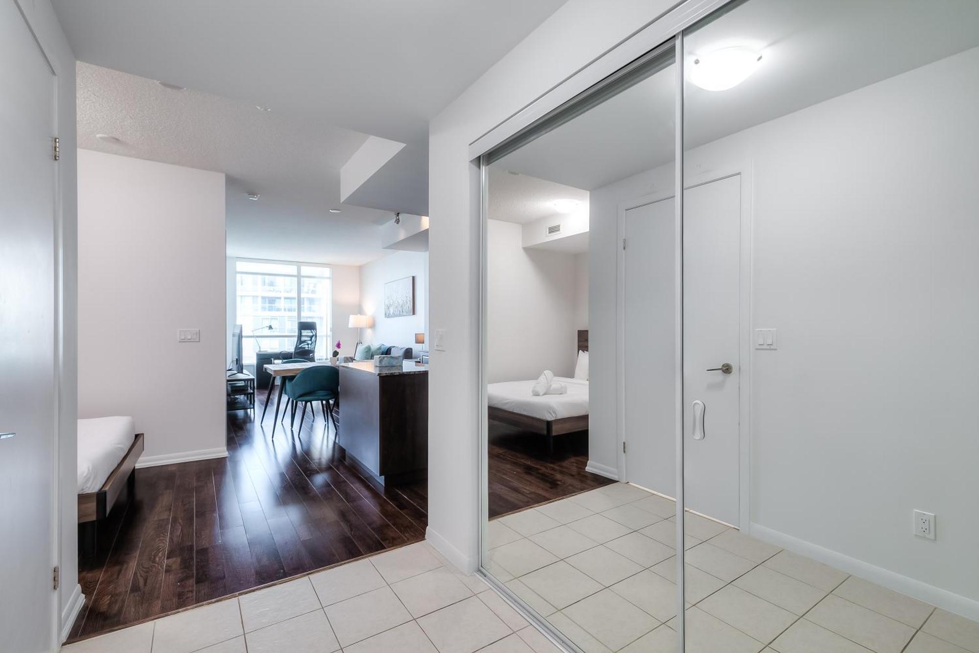 Rivetstays - The Neptune Toronto Extérieur photo
